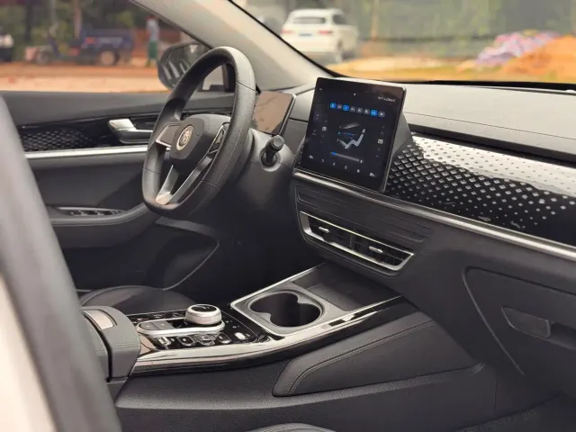 BYD Qin PLUS — Фото автомобиля 7