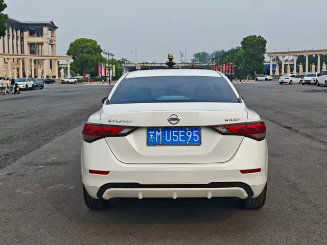 Nissan Sylphy — Фото автомобиля 8