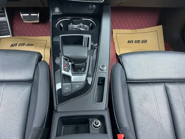 Audi Audi A4L 2024 40 TFSI Luxury Dynamic — Фото автомобиля 24