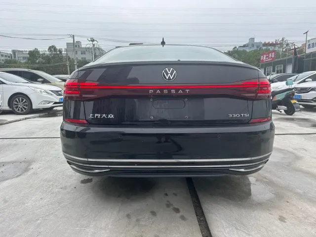 Volkswagen Passat — Фото автомобиля 19