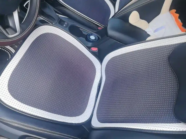 Toyota Corolla Cross — Фото автомобиля 11
