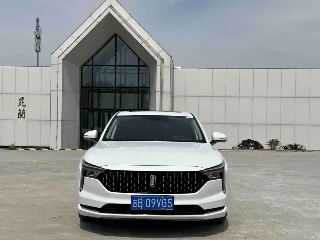 Bestune B70 — Фото автомобиля 2
