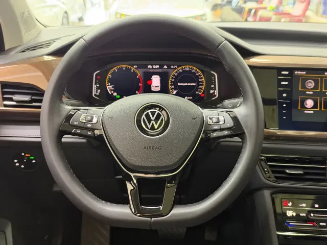 Volkswagen Tharu — Фото автомобиля 10