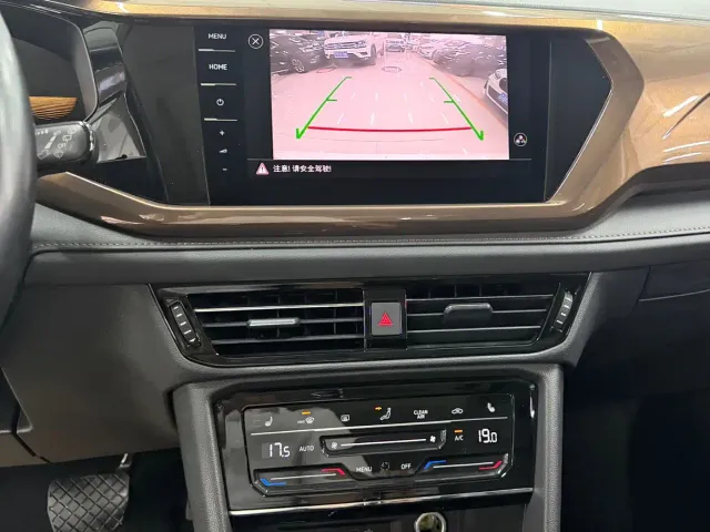 Volkswagen Tharu — Фото автомобиля 9