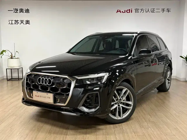 Фотография автомобиля — Audi Q7