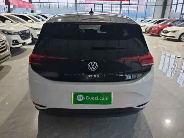 Volkswagen ID.3 — Фото автомобиля 5
