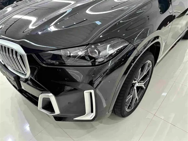 BMW X5 — Фото автомобиля 3