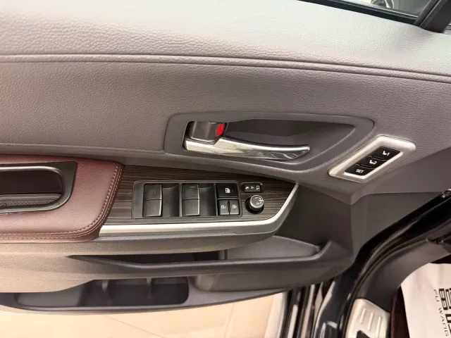 Toyota Granvia — Фото автомобиля 5