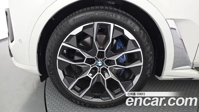 BMW X7 — Фото автомобиля 4