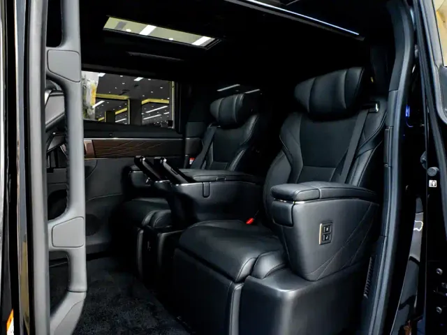 Toyota Vellfire — Фото автомобиля 28