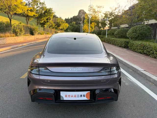 Xiaomi SU7 — Фото автомобиля 6