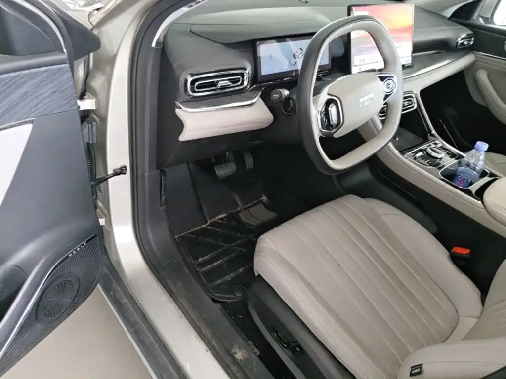 Geely Galaxy Galaxy Stellar 6 2025 Base Version — Фото автомобиля 15