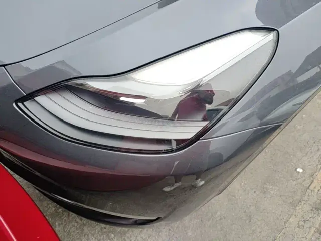Tesla Model Y — Фото автомобиля 23