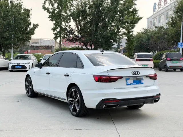 Audi A4L — Фото автомобиля 3
