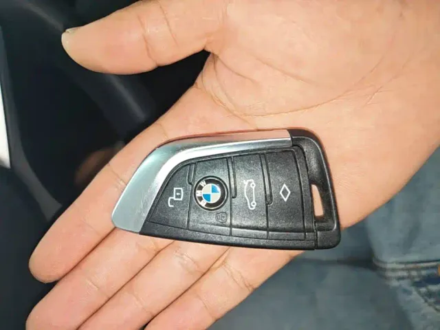 BMW 3 Series — Фото автомобиля 8