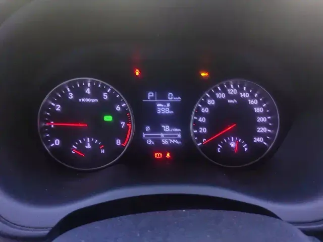 Hyundai Elantra — Фото автомобиля 14