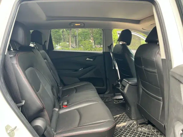 Chevrolet Orlando — Фото автомобиля 15