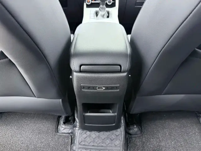 Geely Binyue — Фото автомобиля 10