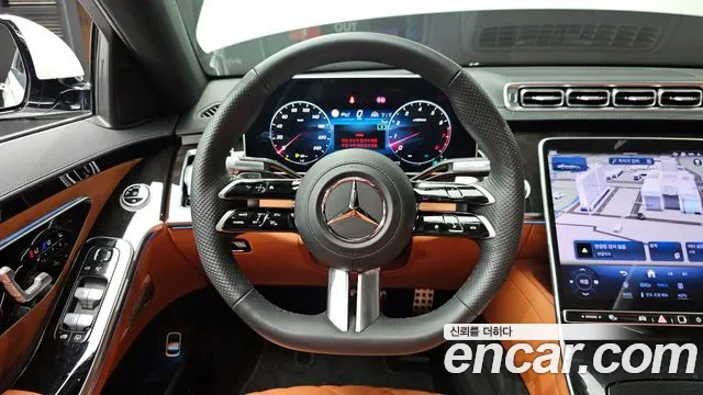 Mercedes-Benz S-Class — Фото автомобиля 12