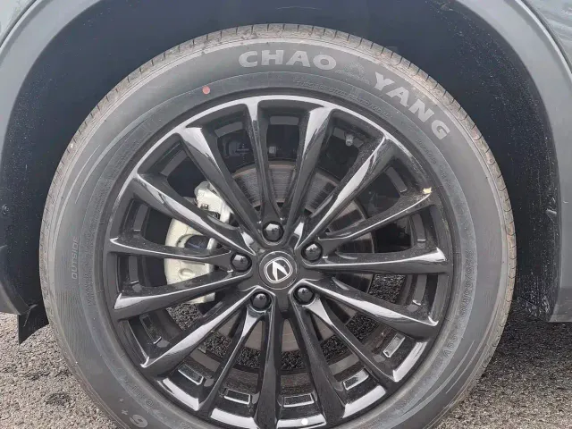 Changan CS75 — Фото автомобиля 5