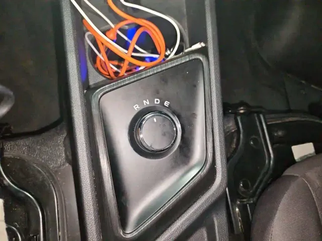 Changan Kaicheng Changan Ruixing EM80 2025 Model Passenger Version Comfort Type 6-seater 300km Tailgate — Фото автомобиля 6