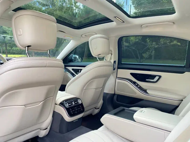 Mercedes-Benz S-Class — Фото автомобиля 18