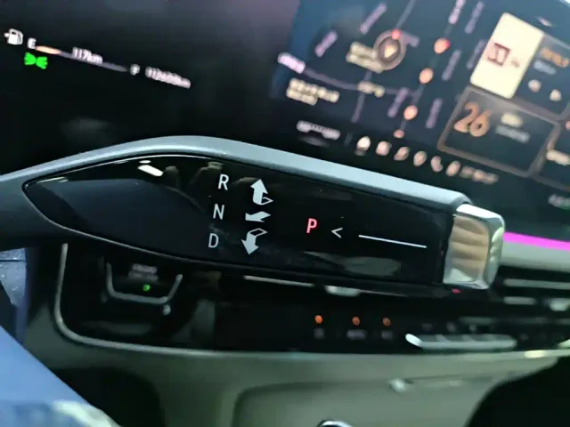 Buick Century 2023 2.0T 6-Seat World Edition — Фото автомобиля 13