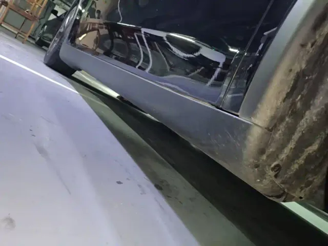 Tesla Model Y L — Фото автомобиля 20