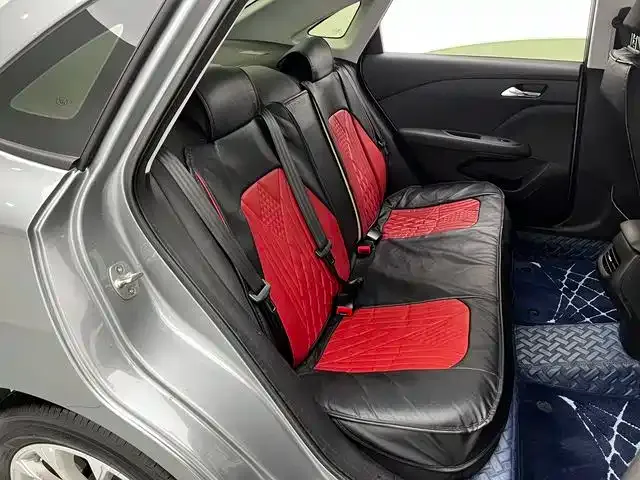 Chevrolet Monza — Фото автомобиля 13