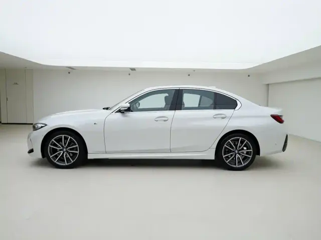 BMW 3 Series — Фото автомобиля 3