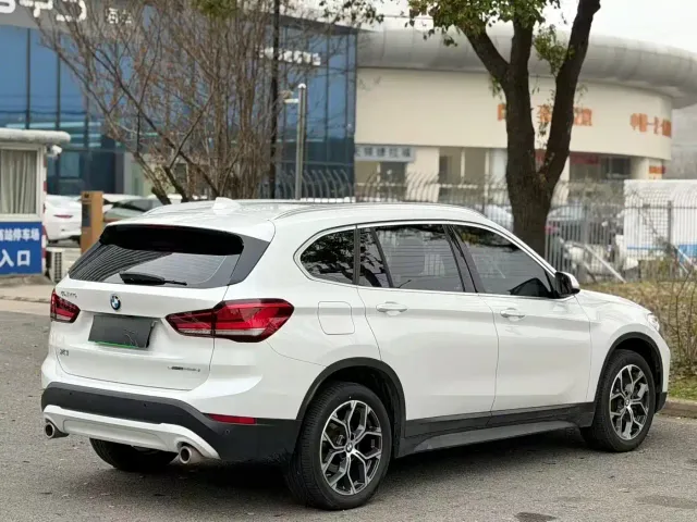 BMW X1 — Фото автомобиля 7