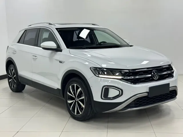 Volkswagen T-Roc — Фото автомобиля 3