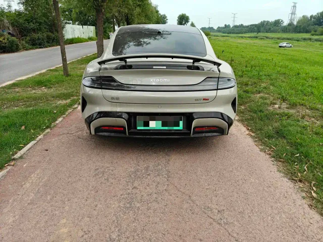 Xiaomi SU7 — Фото автомобиля 9