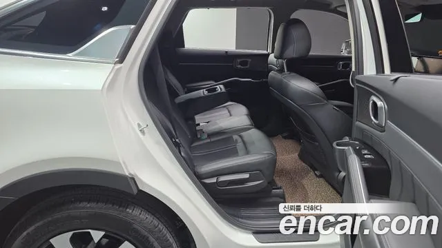 Kia Sorento Sorento 4-е поколение Бензин 2.5T 2WD — Фото автомобиля 12