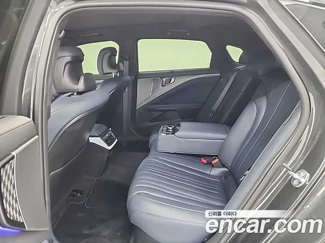 Kia K8 — Фото автомобиля 12