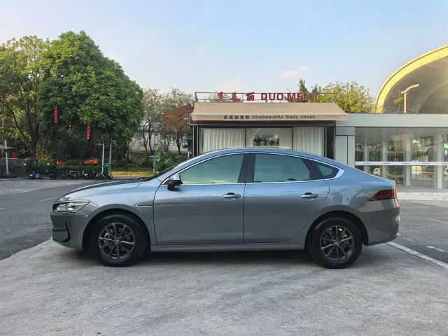 BYD Qin PLUS — Фото автомобиля 2