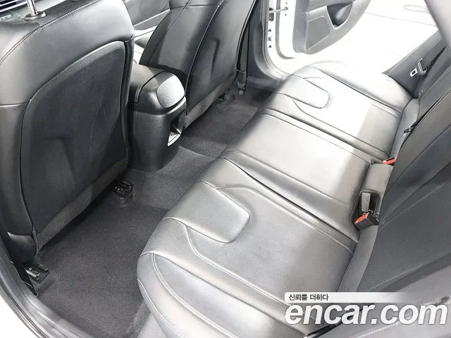 Hyundai AVANTE Новый Avante (CN7) — Фото автомобиля 16