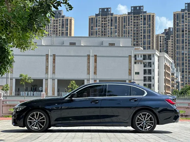 BMW 3 Series — Фото автомобиля 17