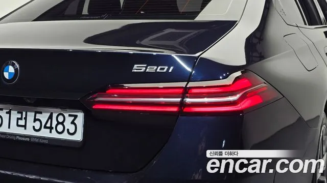 BMW 5-Series — Фото автомобиля 22