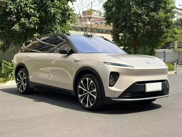 Nio ES8 — Фото автомобиля 3
