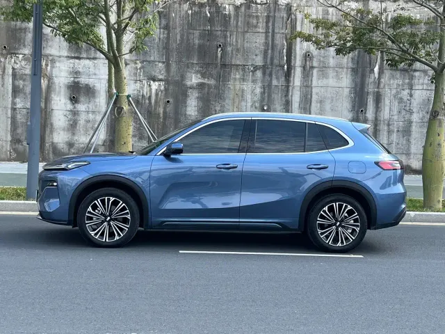 Geely Galaxy Starship 7 EM-i — Фото автомобиля 7
