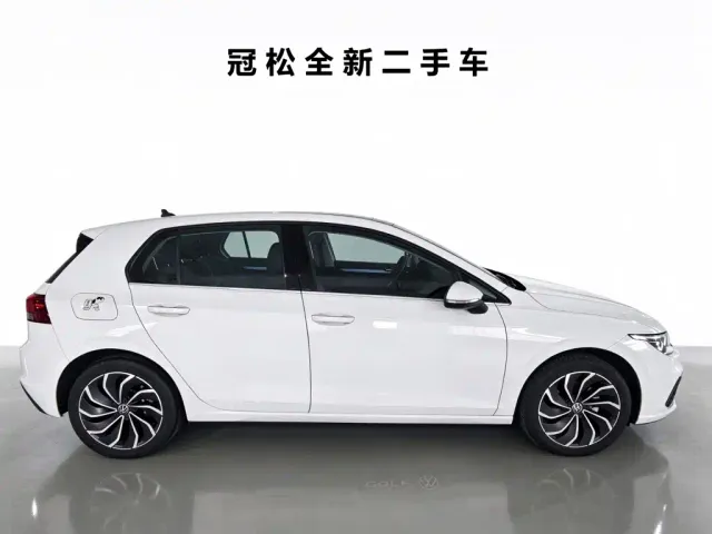 Volkswagen Golf — Фото автомобиля 3