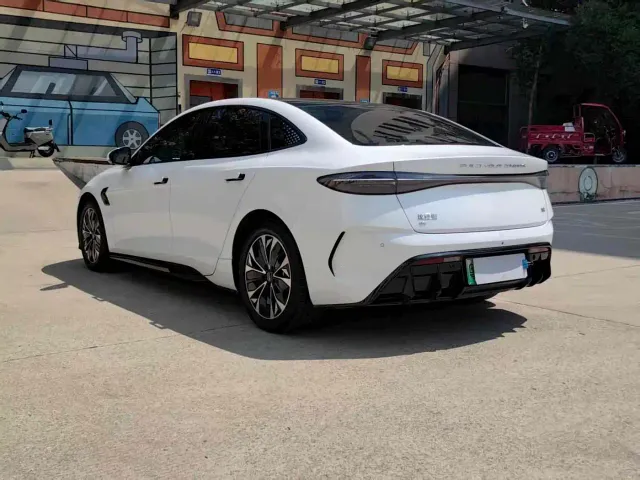BYD Seal — Фото автомобиля 9