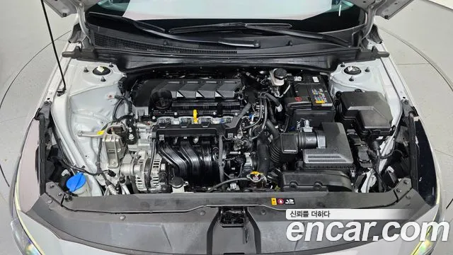 Hyundai Avante CN7 — Фото автомобиля 6