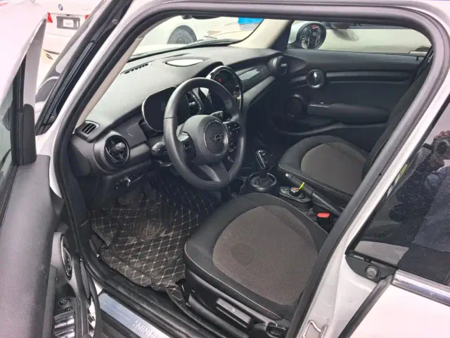 MINI Hatch — Фото автомобиля 8
