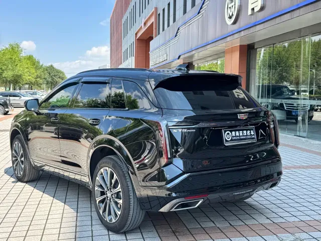 Cadillac XT5 — Фото автомобиля 16