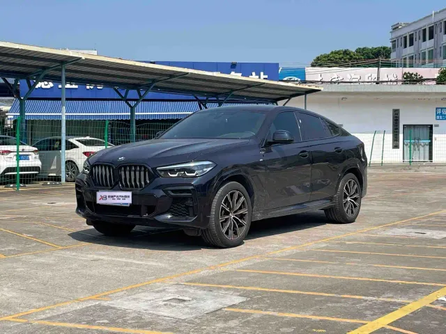Фотография автомобиля — BMW X6