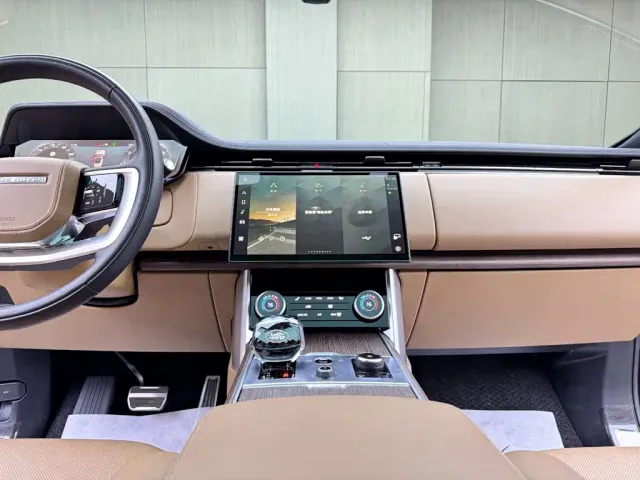 Land Rover Range Rover — Фото автомобиля 9