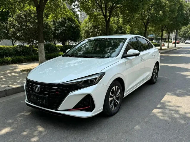 Фотография автомобиля — Changan Eado