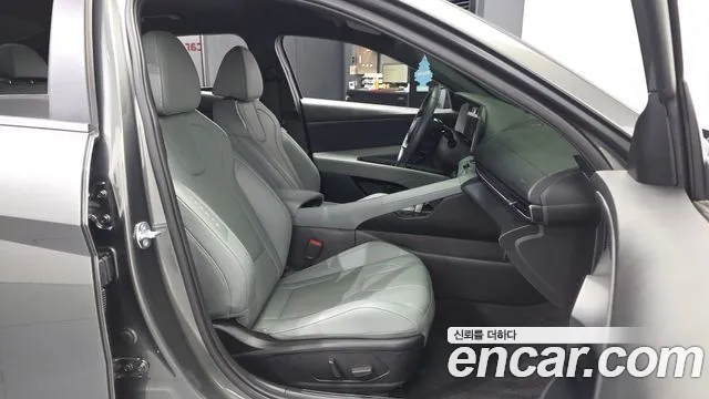 Hyundai AVANTE Новый Avante (CN7) — Фото автомобиля 12